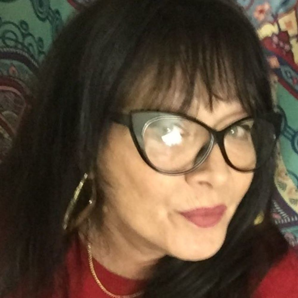 Meet your Posher, Elizabeth